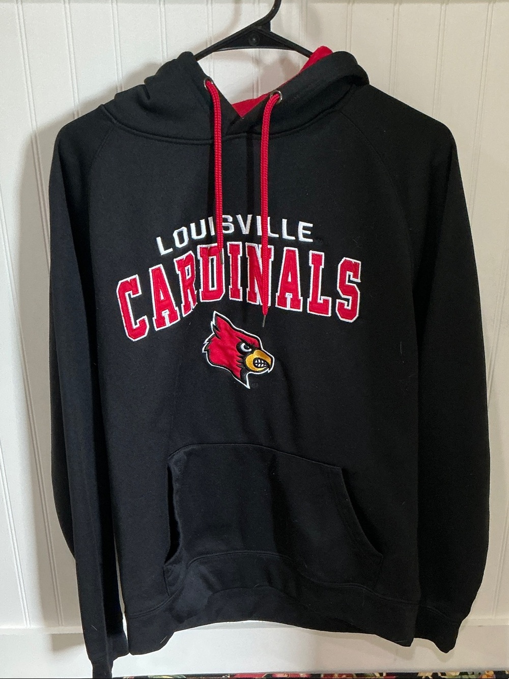 Colosseum Louisville Cardinals Black and Red Crewneck Hoodie